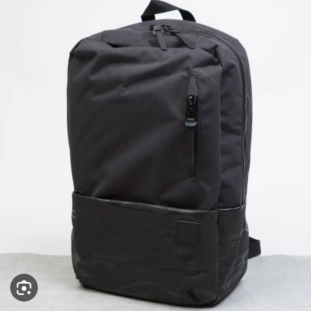 Incase Compass Backpack